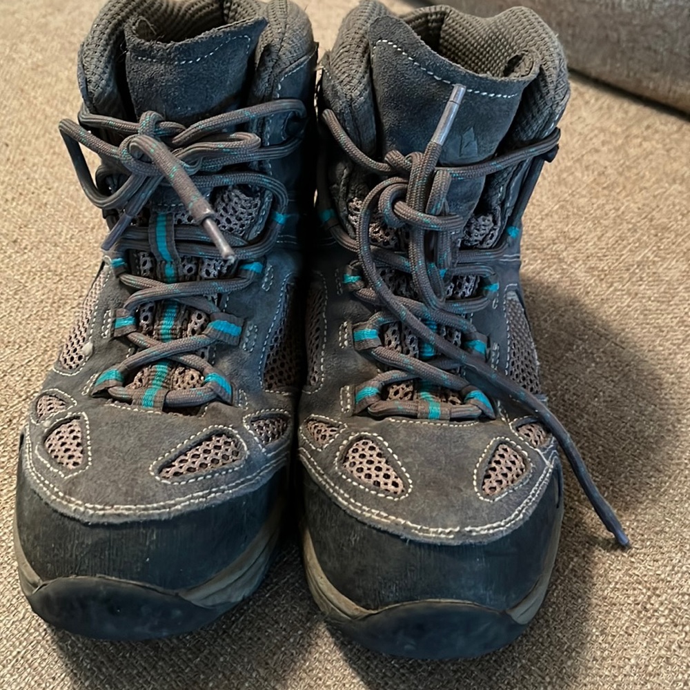 Big Girls Hiking Boots Size 5